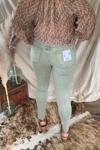 Fray Mid Rise Skinny